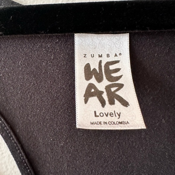 ZUMBA FITNESS | 2018 Convention tank top - Picture 5 of 6